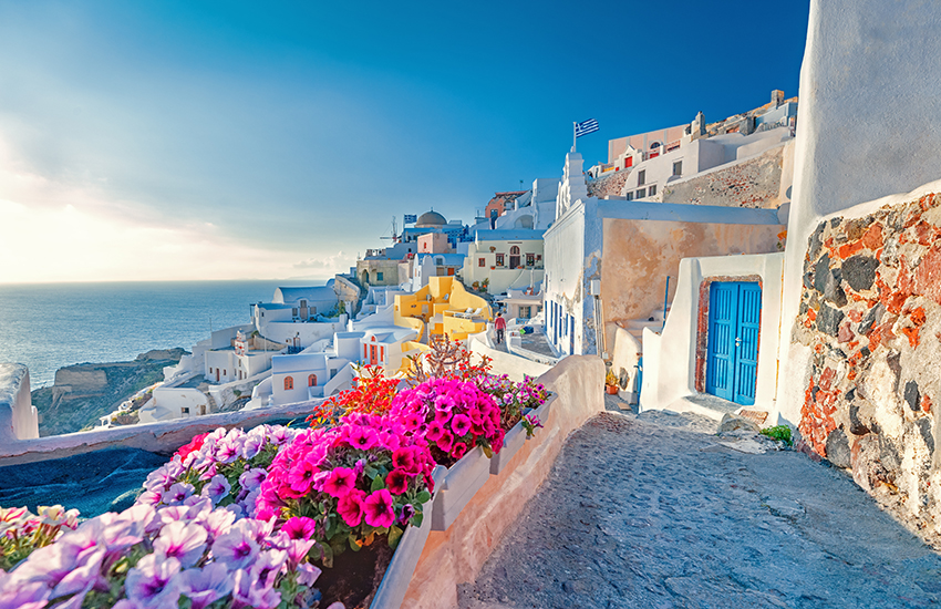 10 Stunning Summer Destinations Luggage Shipping With Luggage Free